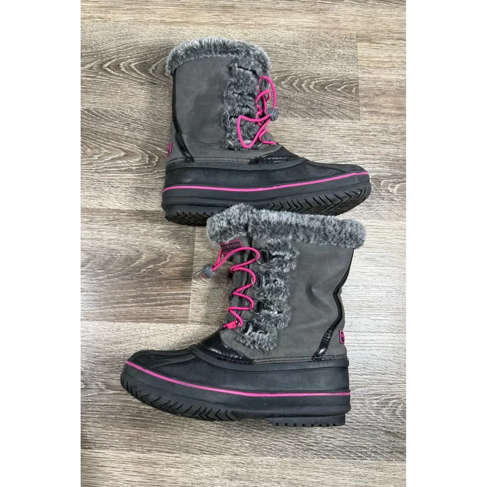 London Fog Hackney Girls Winter‎ Boots Grey Pink Faux Fur Size 4 Y2K Snow Bunny